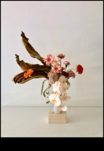 صياغة مع أزهار موسمية: إبداعات الأزهار لكل مناسبة