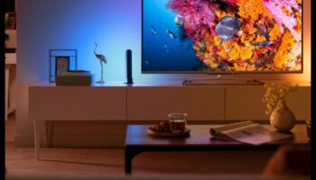 إضاءة الطريق: أجهزة تلفزيون ذات إضاءة محيطة لتعزيز الأجواء