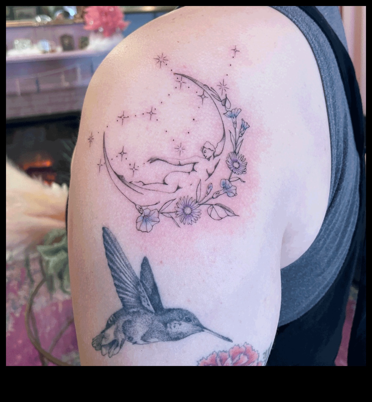 الحبر المجازي: استكشاف قصص الوشم الرمزية