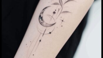 الحبر المجازي: استكشاف قصص الوشم الرمزية