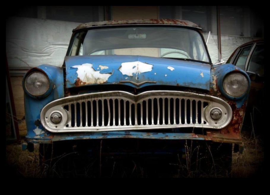 الأناقة الكلاسيكية: الجاذبية الجمالية للسيارات العتيقة