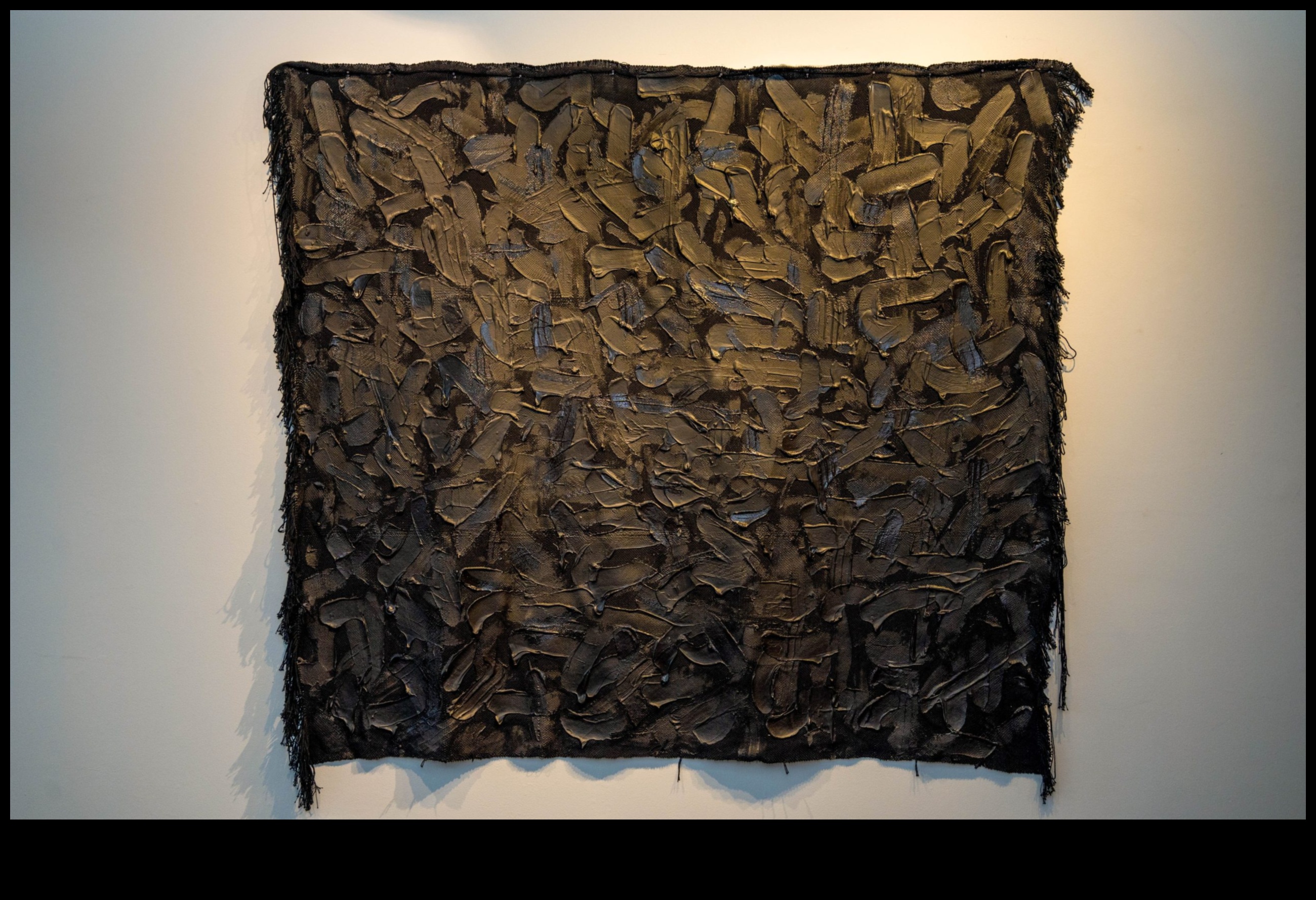 ضربات الفرشاة السردية: نسج القصص بضربة فرشاة