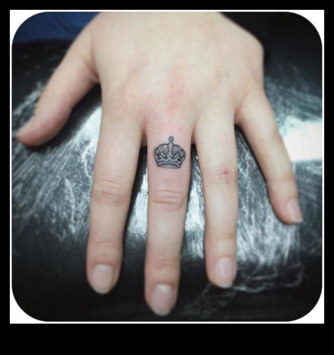 انتصارات صغيرة: استمتع بفن وشم الأصابع الأنيق والأنيق